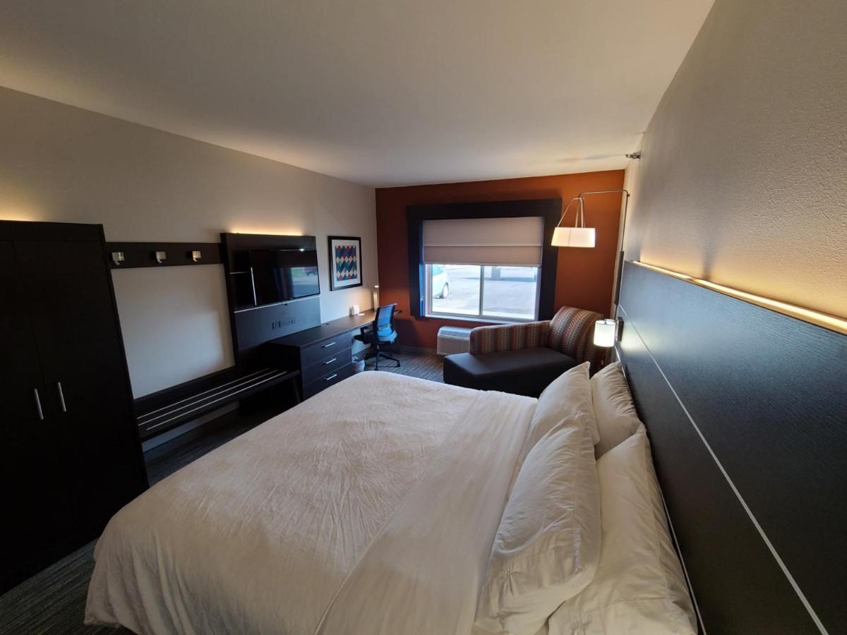 Holiday Inn Express Hotel & Suites Sheldon By Ihg Екстер'єр фото