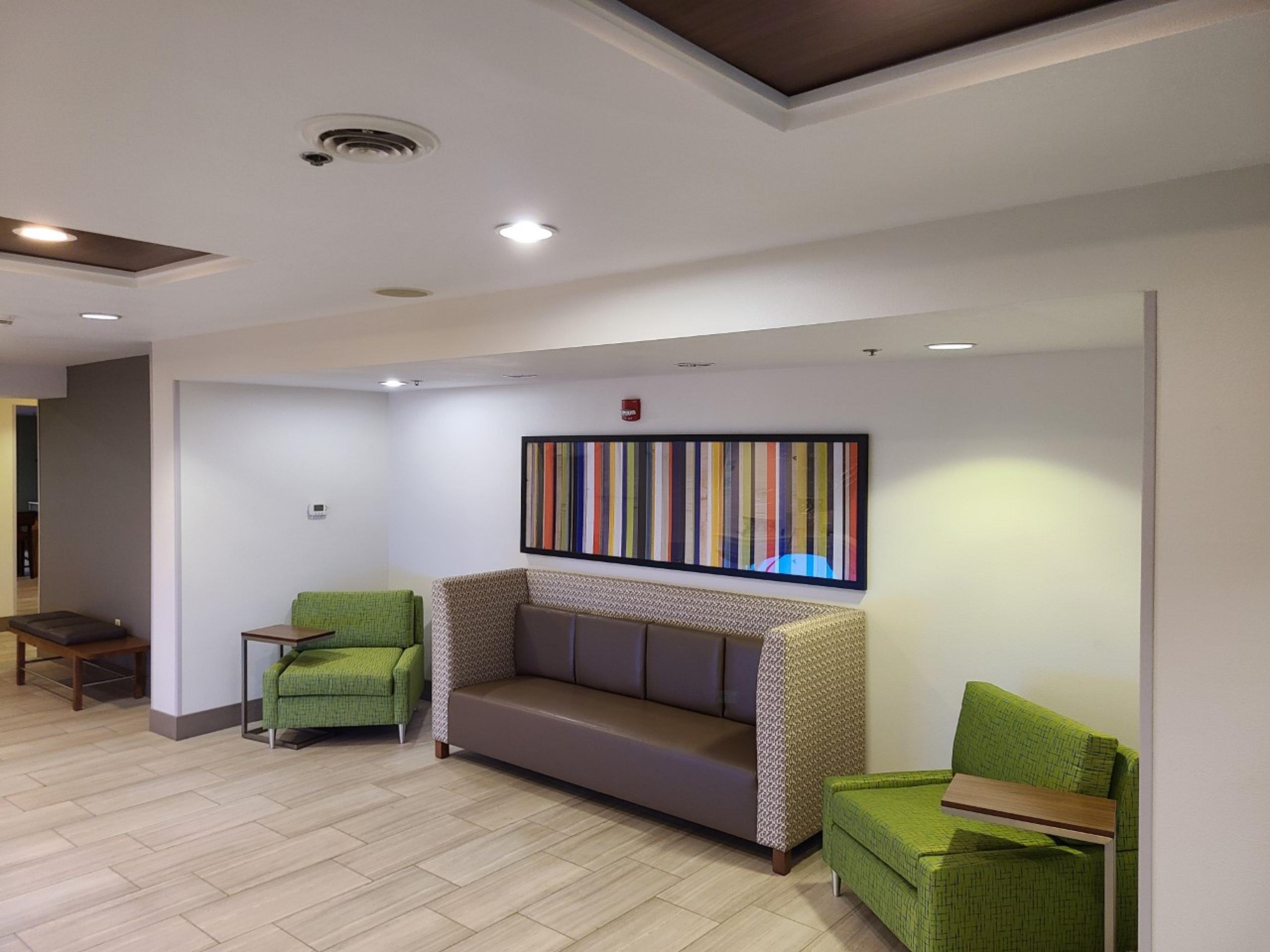 Holiday Inn Express Hotel & Suites Sheldon By Ihg Екстер'єр фото