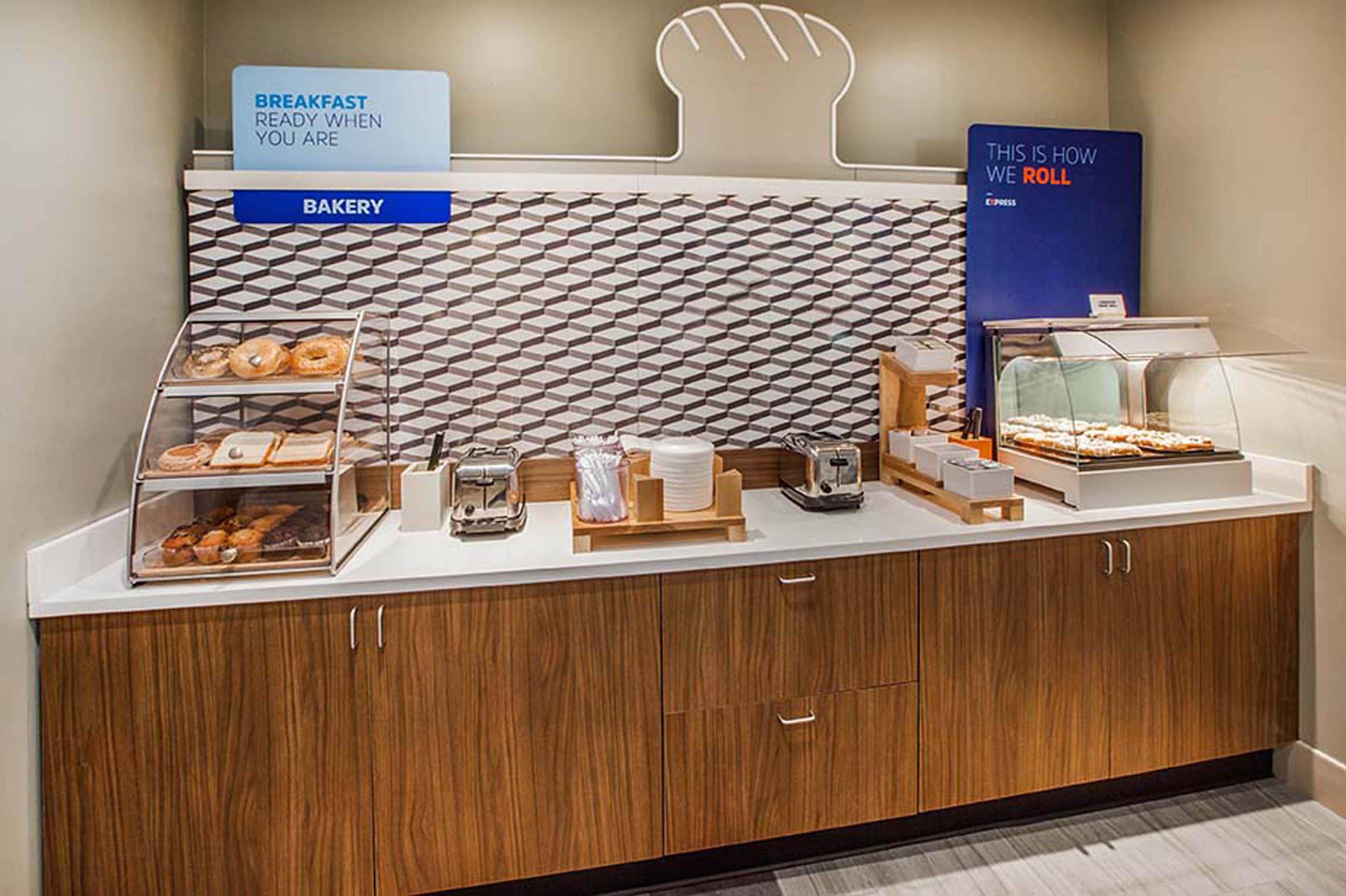 Holiday Inn Express Hotel & Suites Sheldon By Ihg Екстер'єр фото